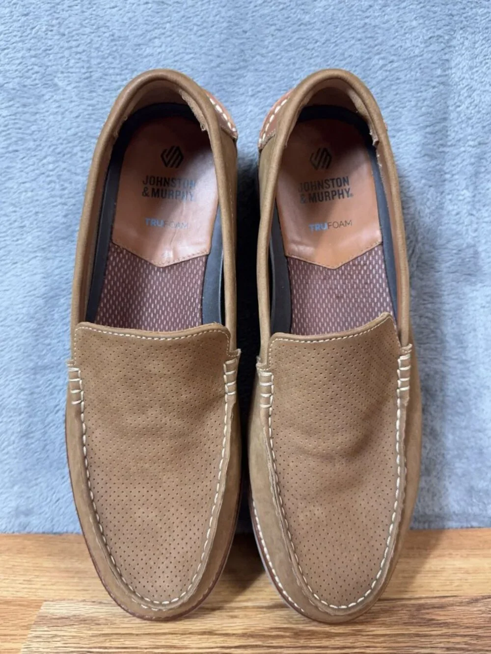 Johnston & Murphy Upton Perfed Venetian Loafer Men's 12M Snuff Nubuck Slip On